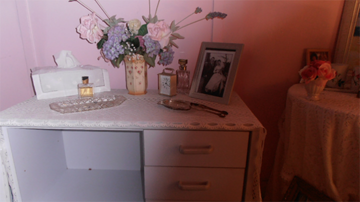 Op shops and garage sales: The fast track to bargains - Starts at 60