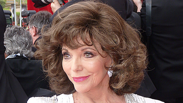 Joan Collins stuns with her old school glamour - Starts at 60