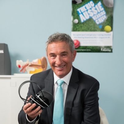 Veteran reporter Ken Sutcliffe is calling on all Aussies to get their hearing checked. 
Image: Australian Hearing