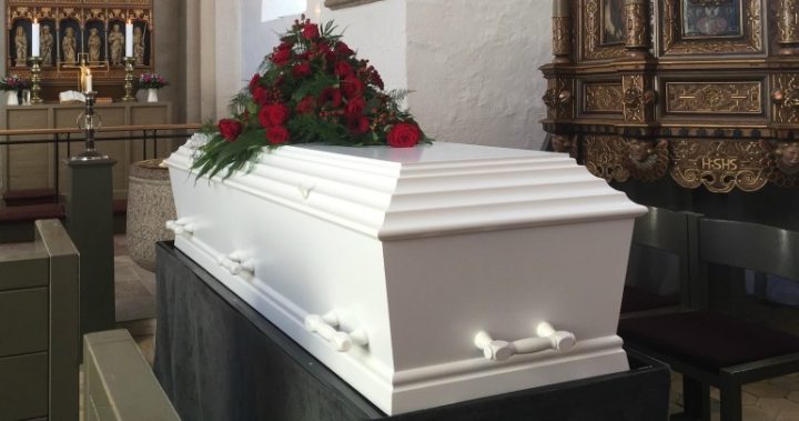 Being Dissolved Could Replace Burial And Cremation In Near Future   Funeral6 720x379 