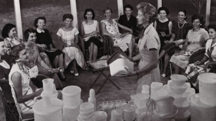A Look Back At The Popular Tupperware Parties Of The 50s 60s And 70s Starts At 60 A Look Back At The Popular Tupperware Parties Of The 50s 60s And 70s Starts At 60