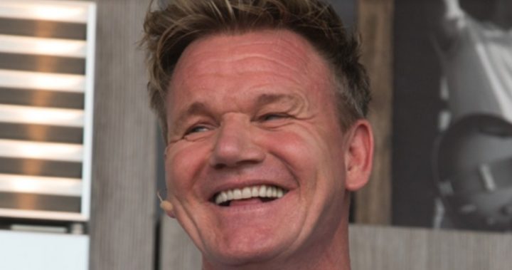 Gordon Ramsay Causes A Stir As He Shows Off Ripped Body In Topless Photo Starts At 60 4217