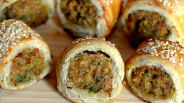 Easy meat-free sausage rolls - Starts at 60