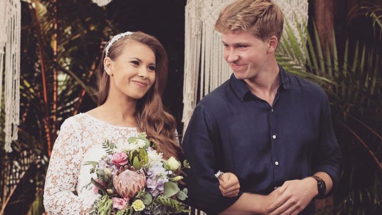Bindi Irwin S Wedding Dress Is Finally Unveiled As Robert Pens Sweet Tribute Starts At 60