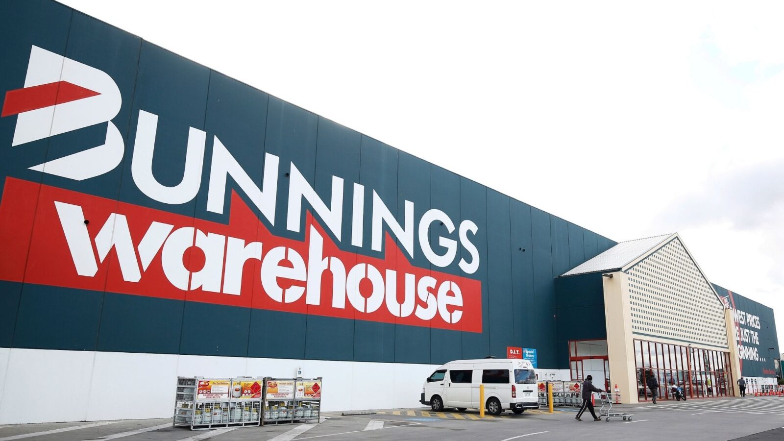 bunnings dog food