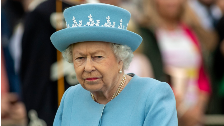 Royalists furious over Brit tabloid’s attack on Queen ‘Elizabeth the