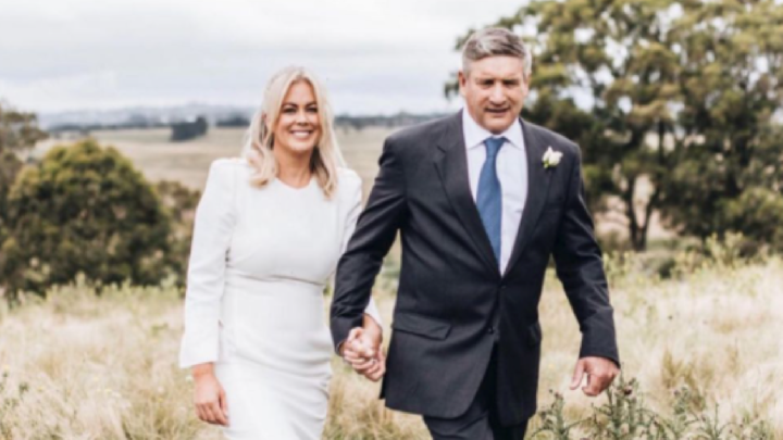 Samantha Armytage Shares New Wedding Pic Reveals Surprising Best Man Starts At 60