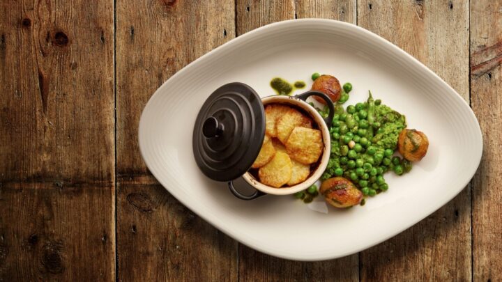 Beef, Irish stout, onion and potato pot pie - Starts at 60