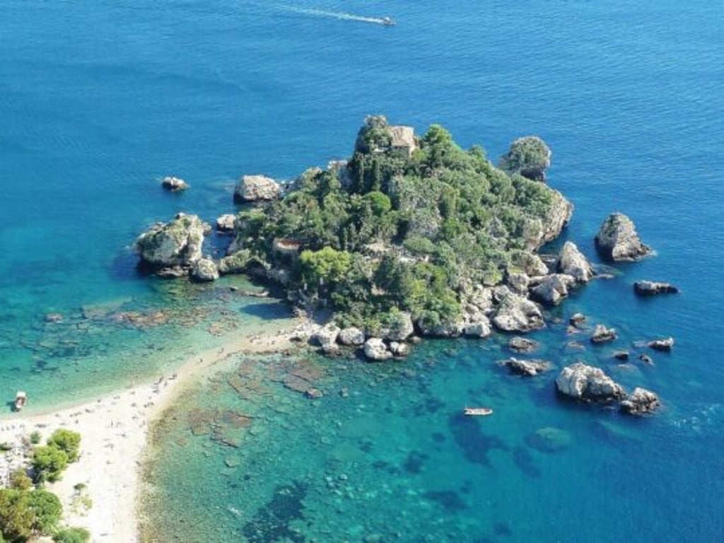 ‘a Tourist’s Guide To Taormina And Catania In Sicily’ - Starts At 60