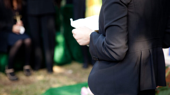 Writing a eulogy can be an emotional and difficult task but with these tips it will be made a lot easier. Source: Getty