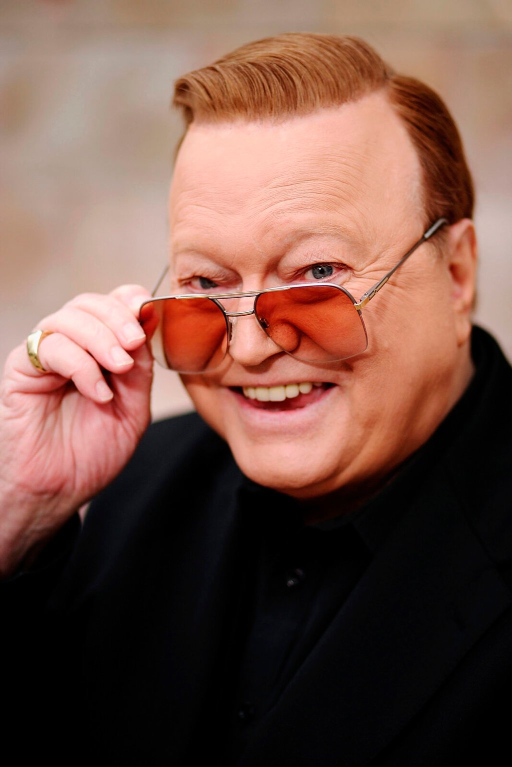 TV legend Bert Newton has died, aged 83 - Starts at 60