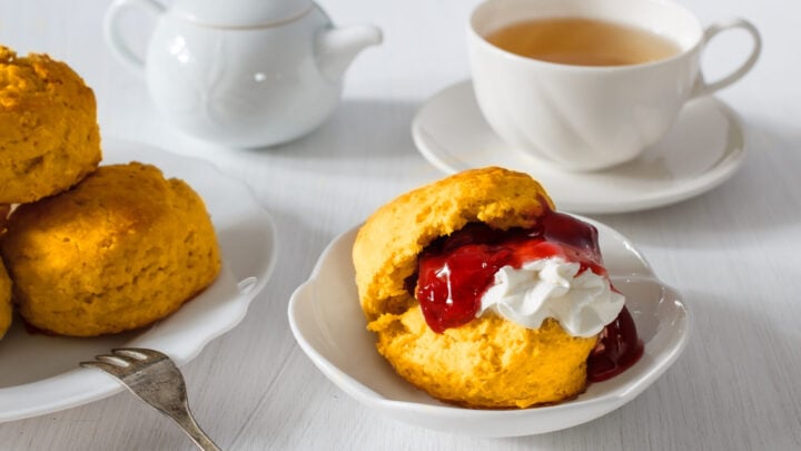 If you're craving for an afternoon snack , we've got the recipe for the best pumpkin scones and a great selection of must-try jam pairings! Source: Getty Images.
