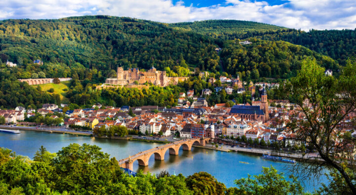 Air credit deals to Europe are back baby! - Vimarsana News