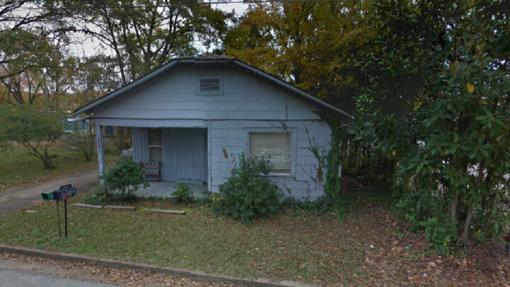 The purchase of Elvis Presley's childhood home comes with a catch - Vimarsana News