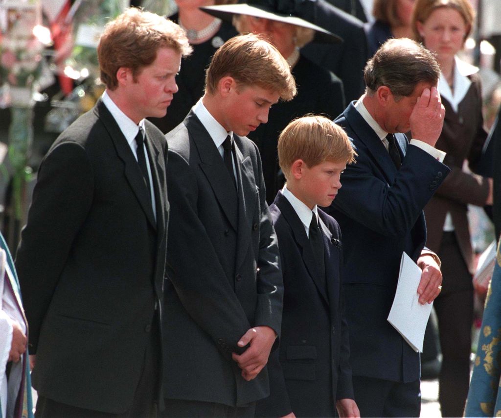 Princess Diana Honoured By Her Brother On All Souls Day With ‘deeply Poignant Photo Starts At 60