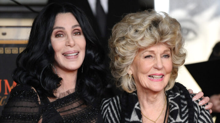 Cher announces the death of her mother, singer and actress Georgia Holt, age 96 - Vimarsana News