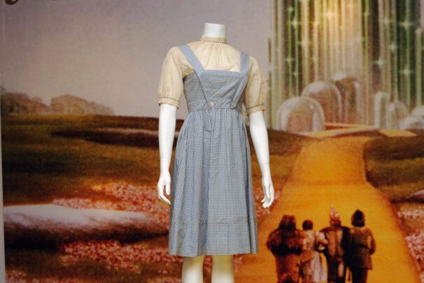 Judge Prevents Auction Of Long Lost Iconic ‘wizard Of Oz Dress Worn By Judy Garland Starts At 60 7844