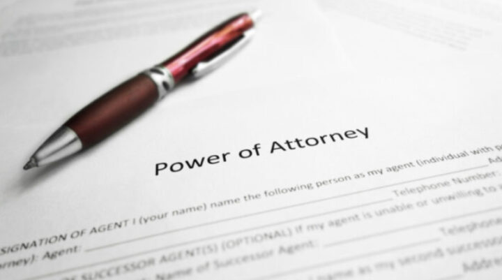 When a loved one loses decision-making abilities, it is important to seek professional advice and support. Source: Getty Images. 
