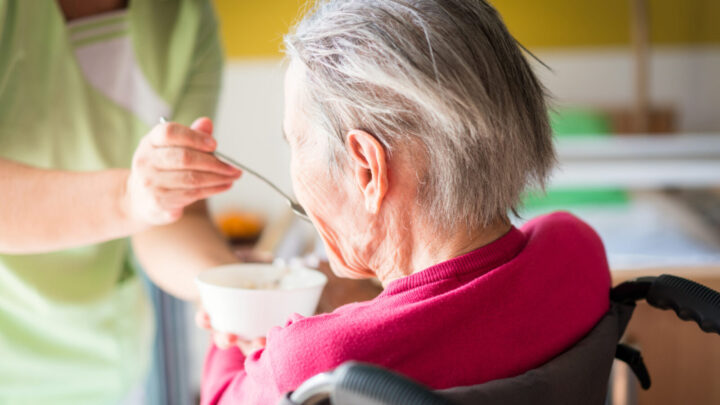 A new hotline will be established to ensure aged care residents are being provided with nutritious meals. Source: Getty 