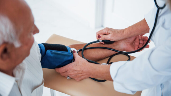 The study found that older individuals with untreated high blood pressure are at a significantly higher risk of dementia compared to those on medication or those with healthy blood pressure. Source: Getty Images. 