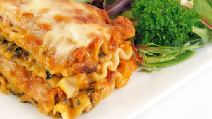 Cheesy chicken and cauliflower lasagne - Starts at 60