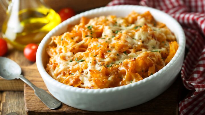 Hearty and creamy pumpkin, chicken and pesto pasta bake - Starts at 60