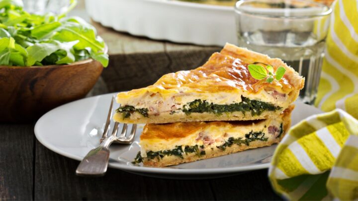 Cheese and spinach pastry - Starts at 60